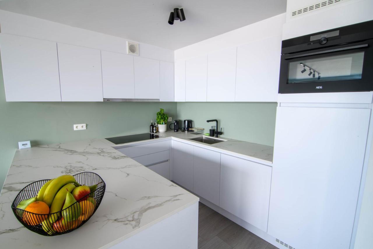 Premium Holidays - New Modern Apartment Oostkant With Seaview At Westende 米德尔克尔克 外观 照片